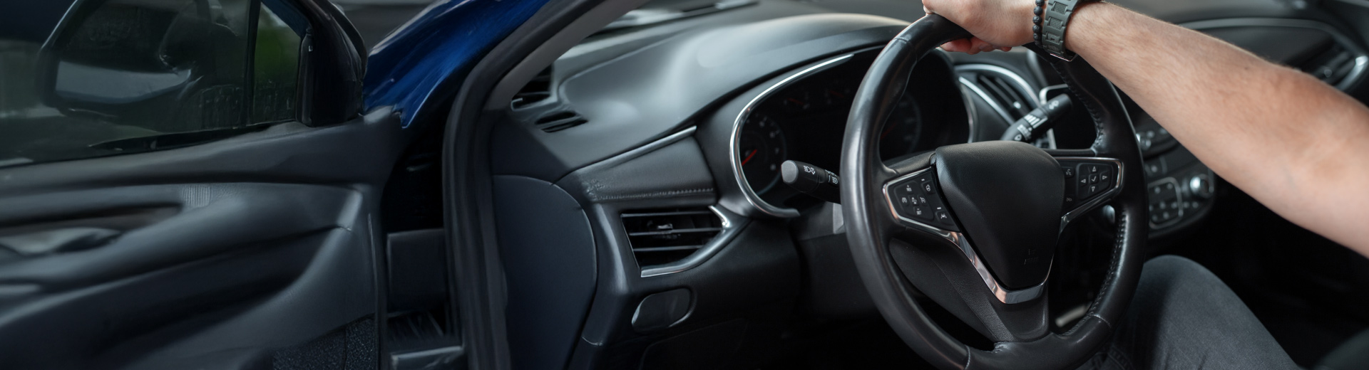 What to Do When the Car Steering Wheel is Locked?