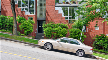 What Is Auto Hold? How Is It Used?