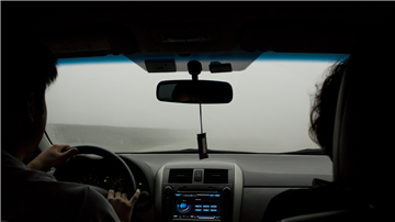  How to Prevent Car Window Fogging?