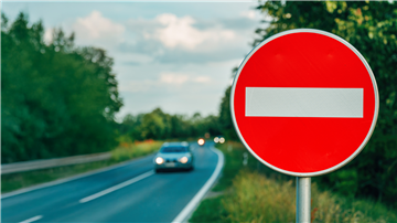 What are Traffic Signs and Their Meanings?